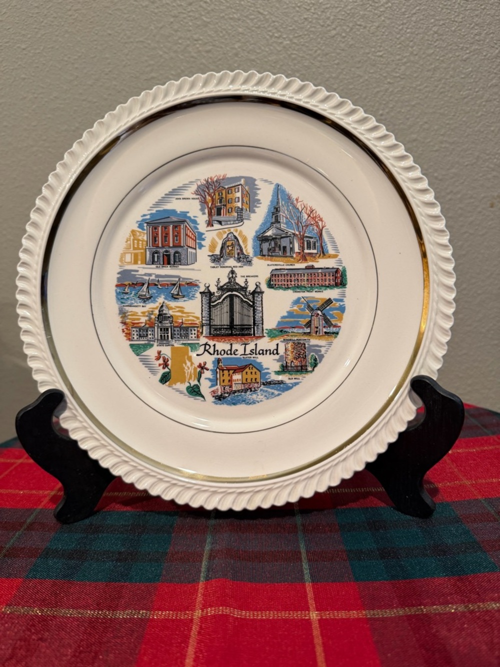 Rhode Island Souvenir Decorative Plate with Gold Trim and Multicolor Scene